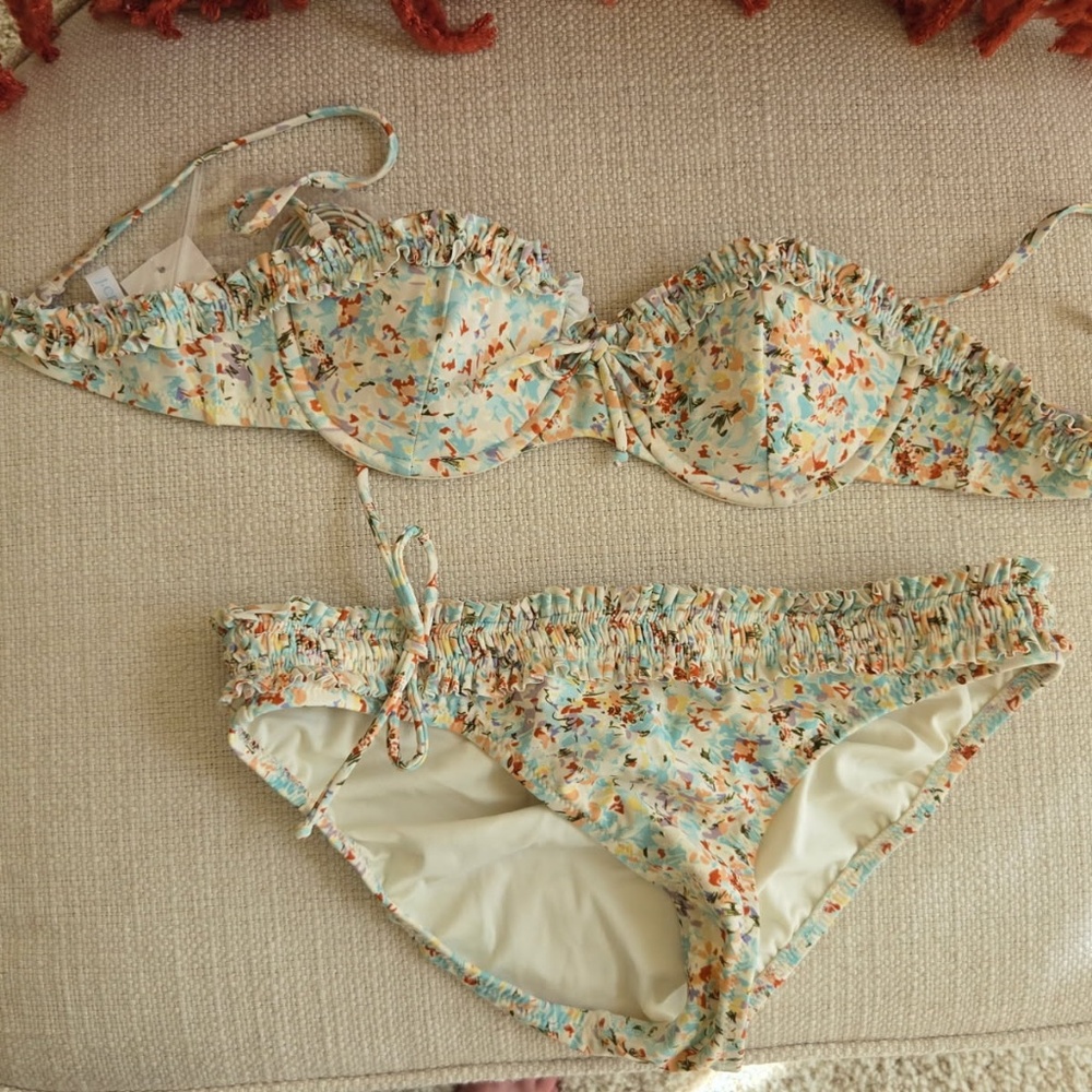 New J.crew bikini 3 pc set -  32b top , size small bikini bottoms